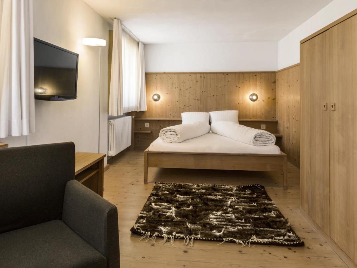Hotel Alpina Vals Eksteriør bilde