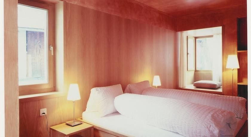 Hotel Alpina Vals Rom bilde