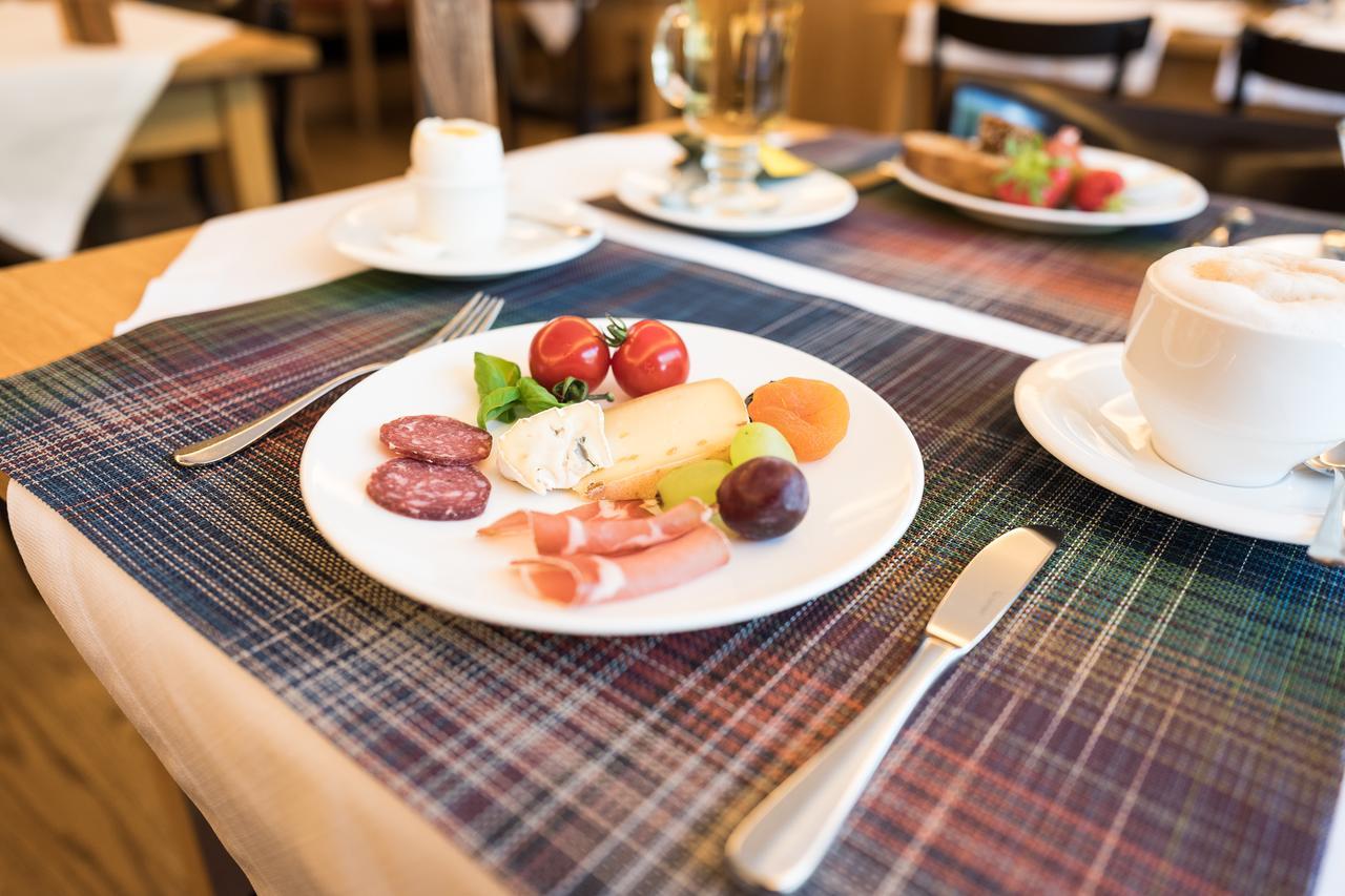 Hotel Alpina Vals Eksteriør bilde